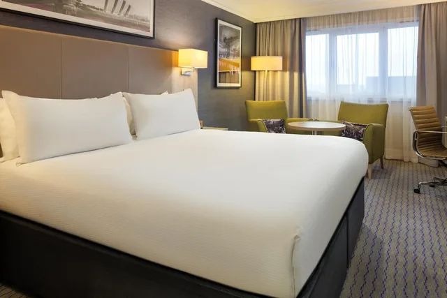 غرفة بسرير كينج، Doubletree By Hilton Glasgow Central 1/11