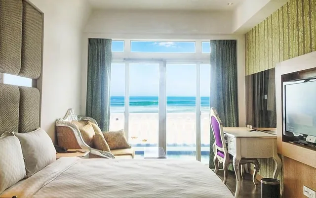 غرفة قياسية بسرير مزدوج بإطلالة على الشاطئ، White House Beach Resort 3/6