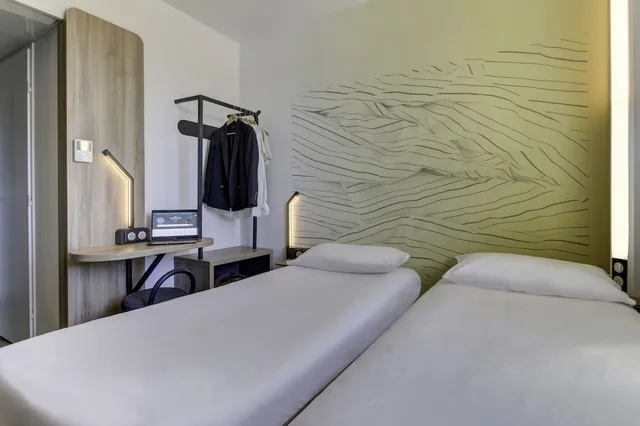 غرفة بسريرين منفصلين، B&B Hotel Marseille Prado Velodrome 4/9