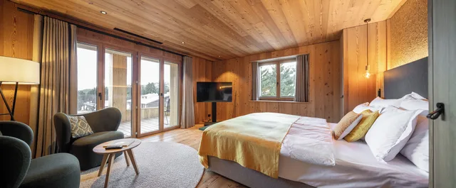 جناح عائلي بسريرين كينج بغرفتي نوم مع أريكة، Valbella Resort****S 3/10