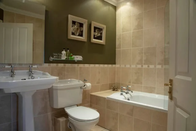 غرفة بريميوم بسريرين منفصلين بإطلالة على البحيرة، Loch Ness Cottages 5/7