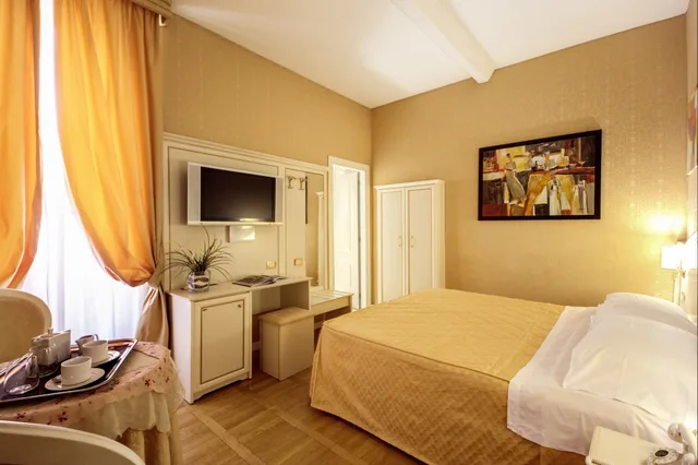 غرفة ثلاثية، Relais Fontana di Trevi 3/10