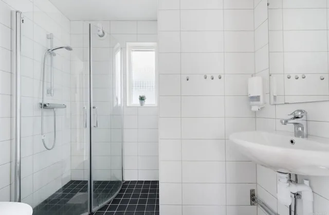 Deluxe, Cabin, Twin Beds, Light Housekeeping, Sofa، First Camp Luleå 3/3