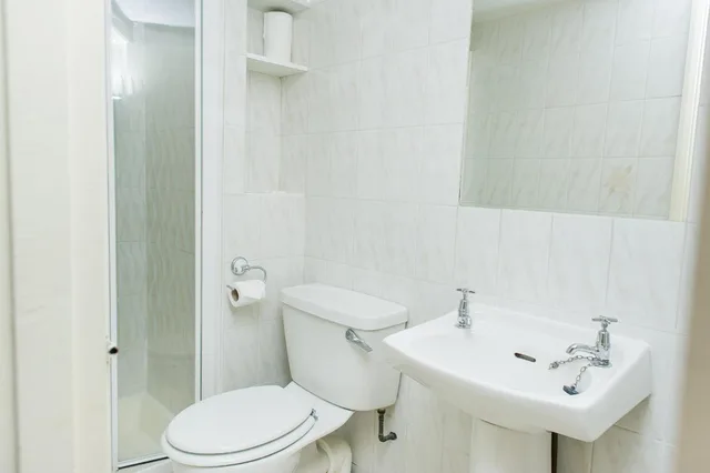 غرفة رباعية، Avonmore Hotel Cartwright Gardens 6/6