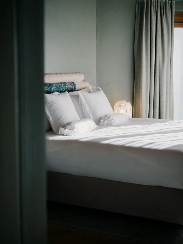 جناح بسرير كينج وسرير فردي بإطلالة على الجبل مع أريكة، Parkhotel Beau-Site 1/2
