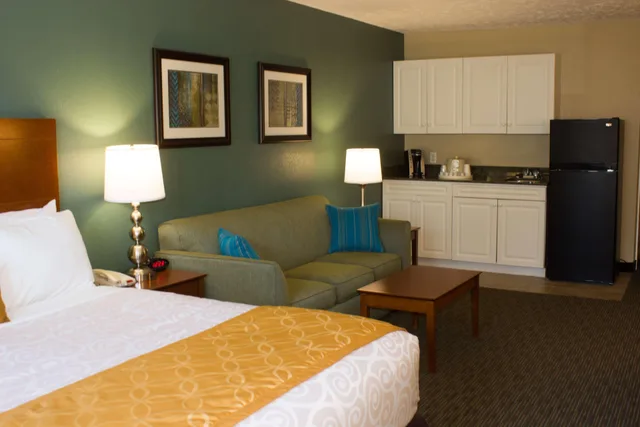 غرفة بسرير كينج، Quality Inn Kilmarnock VA 2/3