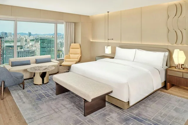 Ambassador, Suite, King Bed, Club Floor، The Westin Seoul Parnas 1/4