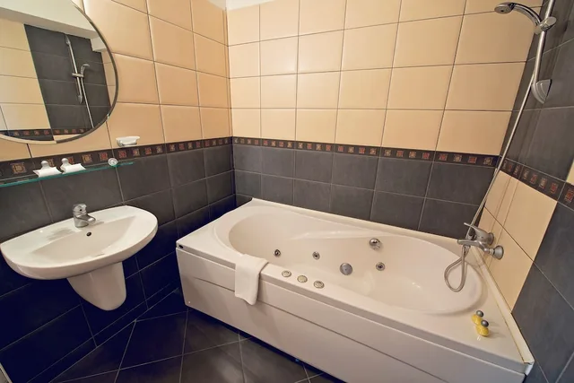 Studio, Queen Bed, Sofa, Balcony, Gran Ivan 6/6