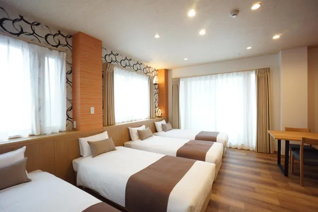 Room, Quadruple, WIRES HOTEL James zaka 1/1