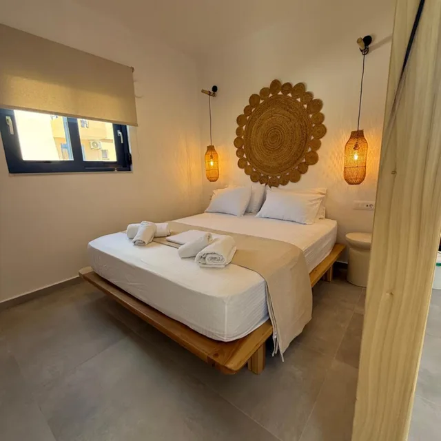 جناح جونيور بإطلالة على البحر، Akroyiali Resort 1/6