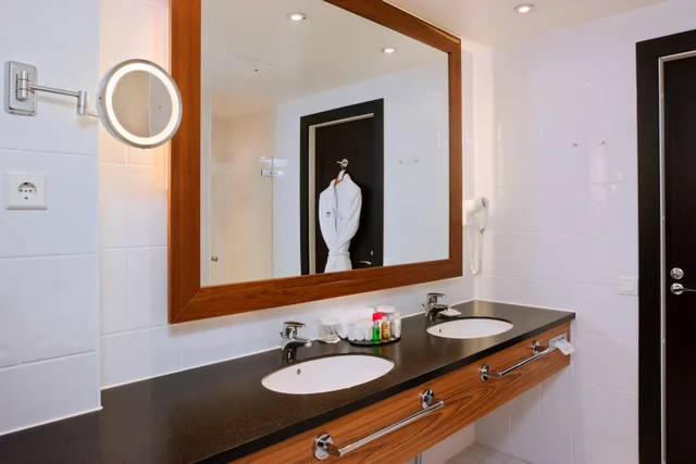غرفة بسرير مزدوج، Crowne Plaza Helsinki Hesperia 4/4