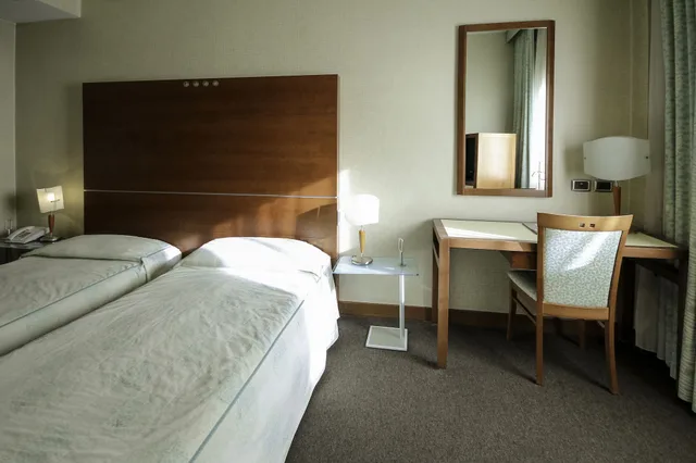 غرفة بسريرين منفصلين، Millennhotel 3/4