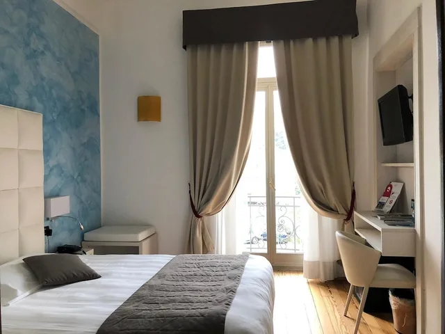 Room, Twin Beds, Hill View، Parigi 1/8