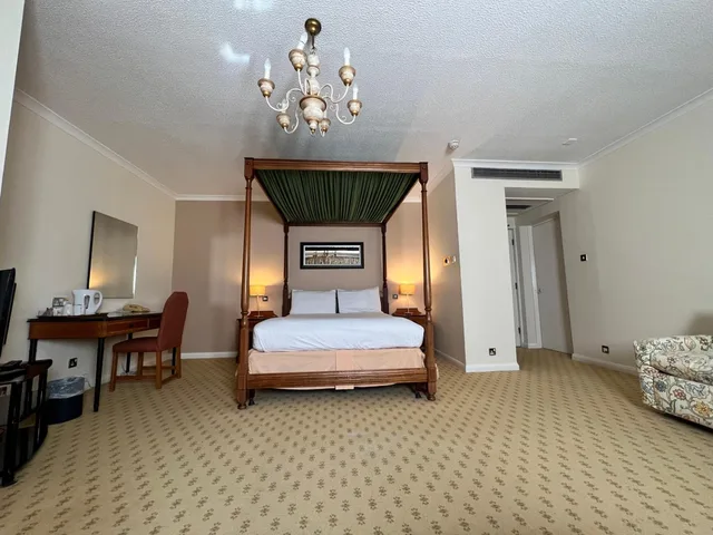 4 Poster، Brook Mollington Banastre Hotel & Spa 2/3