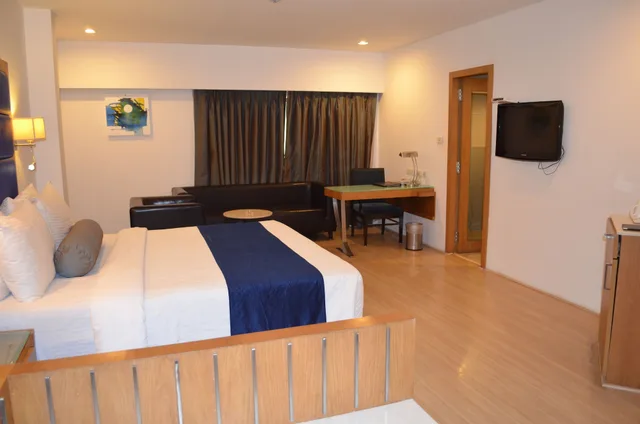 غرفة سوبيريور بسرير كوين بإطلالة على المدينة بغرفة نوم واحدة، The Peerless Inn 9/10