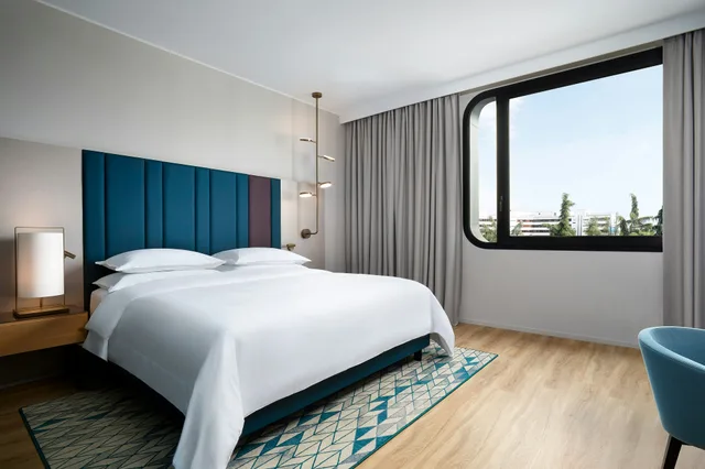جناح جونيور، Sheraton Milan San Siro 2/4