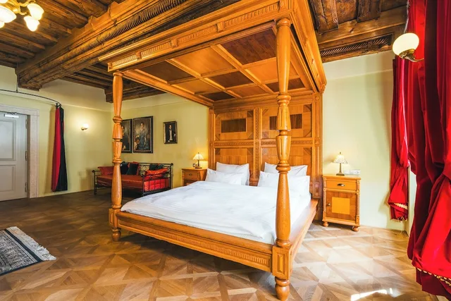 جناح بسرير مزدوج، Hotel Krcinuv dum 1/5