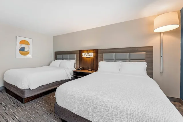 غرفة قياسية بسريرين كوين، Holiday Inn Express White House 1/7