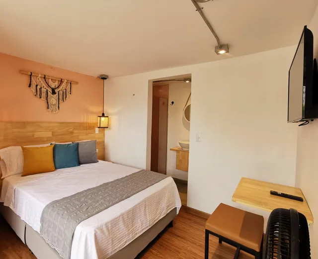 Superior, Double Bed, Street View، La Martina Boutique Hotel 1/2
