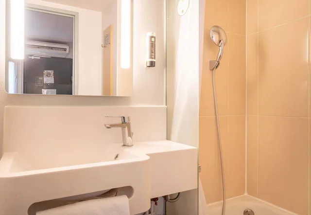 غرفة مزدوجة، B&B Hotel Toulon La Seyne Sur Mer 3/3