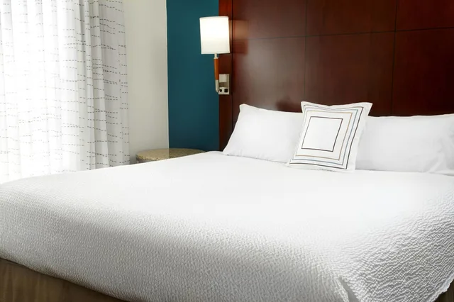 جناح بسرير كينج بغرفة نوم واحدة للمدخنين، Residence Inn Tampa Suncoast Parkway at NorthPointe Village 1/3