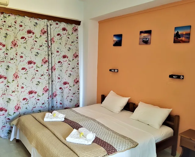 غرفة اقتصادية بسرير كينج بشرفة، Stars Hotel 1/5