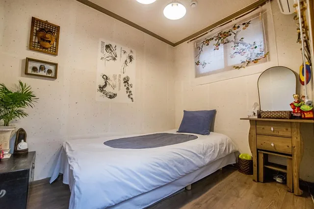 4 Bedrooms, Grand, House, Kitchen, Courtyard Area, Punggyeong Korea Traditional House 1/3