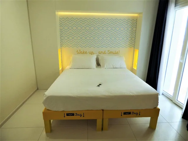 Room, Double Bed, Side Sea View, Balcony، HOTELTREVI 6/10