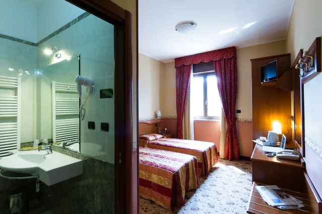 غرفة قياسية رباعية بأربعة أسرّة، Vald Hotel 6/6