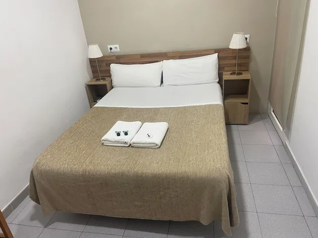 غرفة بسرير مزدوج بحمام خاص، Hostal El Kano 1/4
