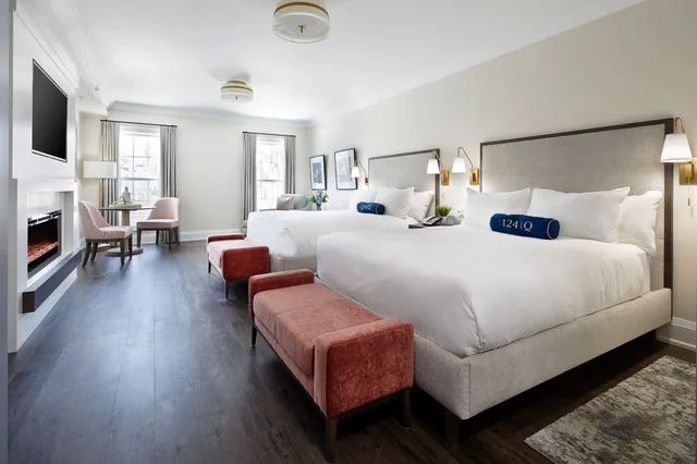 غرفة سيغنتشر بسريرين كوين، 124 on Queen Hotel & Spa 1/2