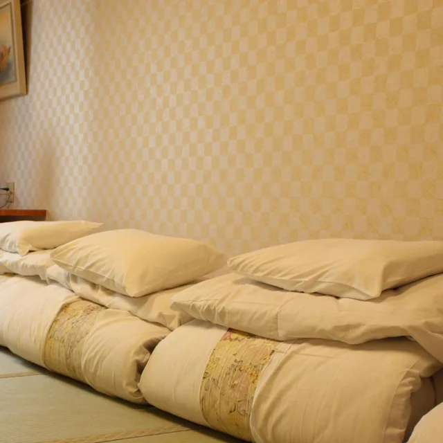غرفة يابانية بسريرين منفصلين، Satomo Ryokan 1/3