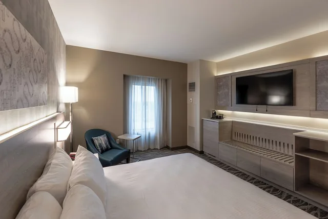 غرفة قياسية مفردة بسرير كينج، CHEROKEE CASINO & HOTEL WEST SILOAM SPRINGS 1/5