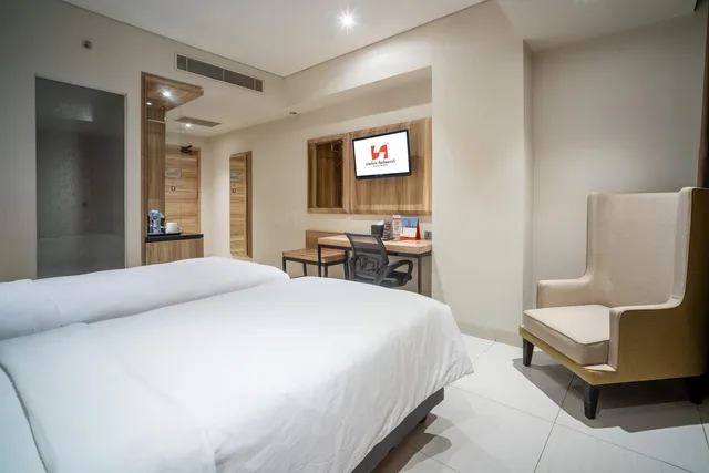 غرفة سوبيريور بشرفة للمدخنين، Swiss-Belhotel Karawang 1/1