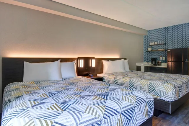 غرفة بسريرين كوين لغير المدخنين بمطبخ، Studio 6 Extended Stay - Jacksonville, FL - Baymeadows 3/8