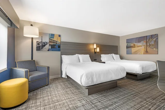 Standard, 2 Queen Beds, Best Western Plus Elgin - Chicago 5/10