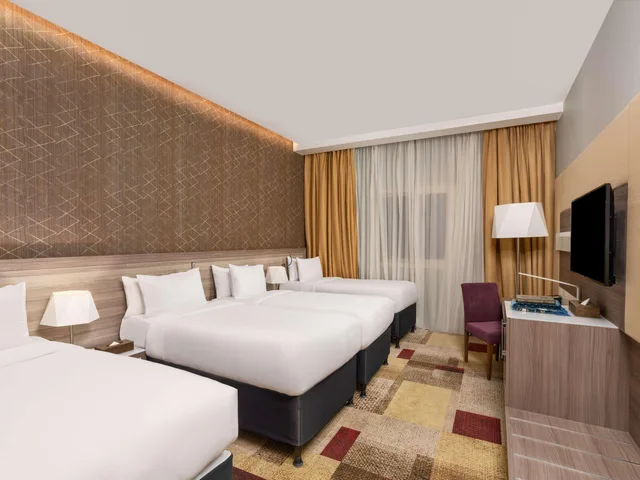 Classic, Quadruple, Mercure Makkah Aziziah 1/2