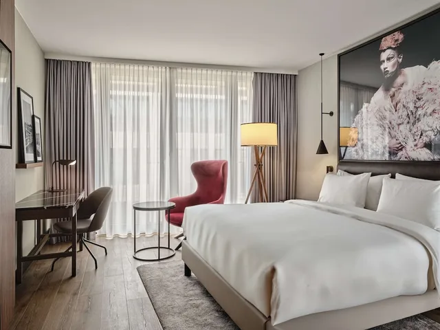 Collection, Premium, King Bed، Radisson Collection Hotel, Berlin 4/6