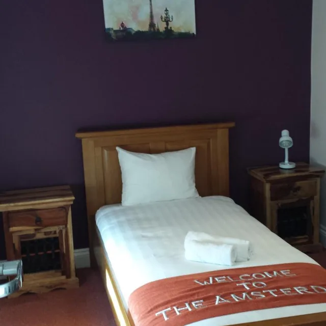 غرفة مفردة، Amsterdam Hotel 6/10