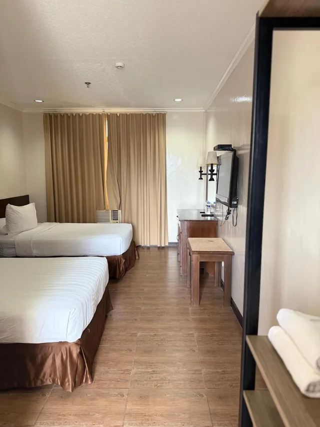 غرفة ديلوكس بسريرين منفصلين، Dotties Place Hotel And Restaurant 2/6