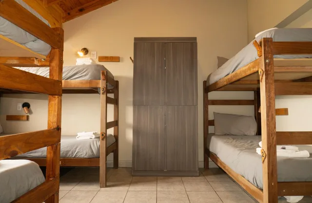 سكن مشترك مختلط قياسي بستة أسرّة، America Del Sur Hostel el Calafate 1/1