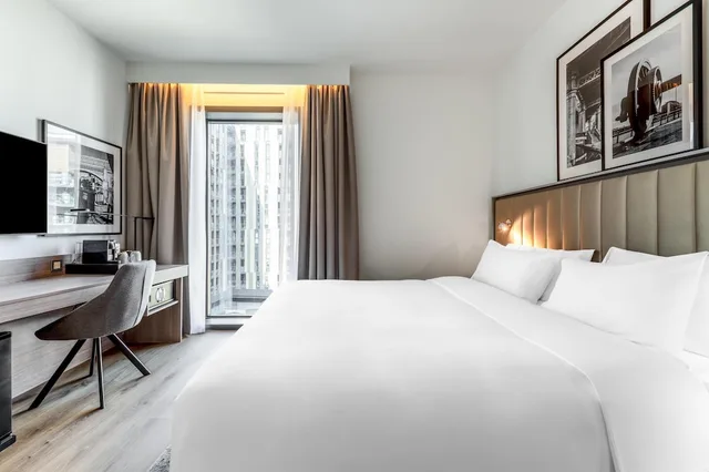 غرفة سوبيريور بسرير كينج، Radisson Hotel Manchester City Centre, A Verified Net Zero Hotel 4/10