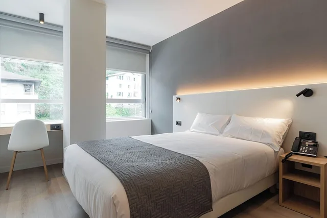 غرفة مفردة بسرير مزدوج، Hotel Distrito Oeste 2/5