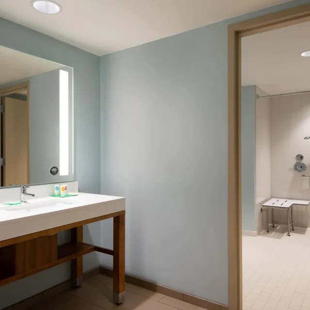 غرفة بسريرين كوين لذوي الإعاقة، Hyatt Place Westminster Denver 3/3