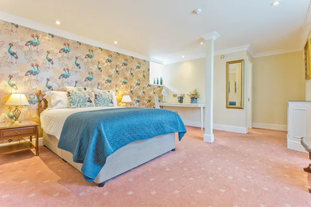 جناح بسرير كينج، The Burn How Garden House Hotel 1/1