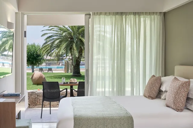 غرفة سوبيريور بسريرين منفصلين بإطلالة على الحديقة، AKS PORTO HELI 3/4