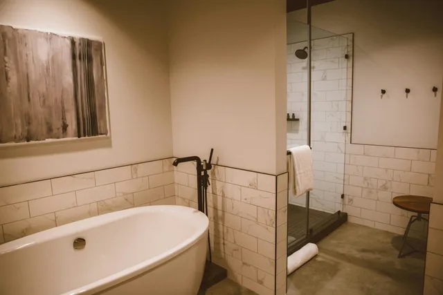 Atrium, Junior Suite، Crossroads Hotel 2/2