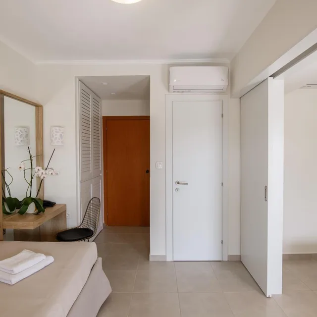 غرفة ثلاثية، Marialena Hotel 8/8