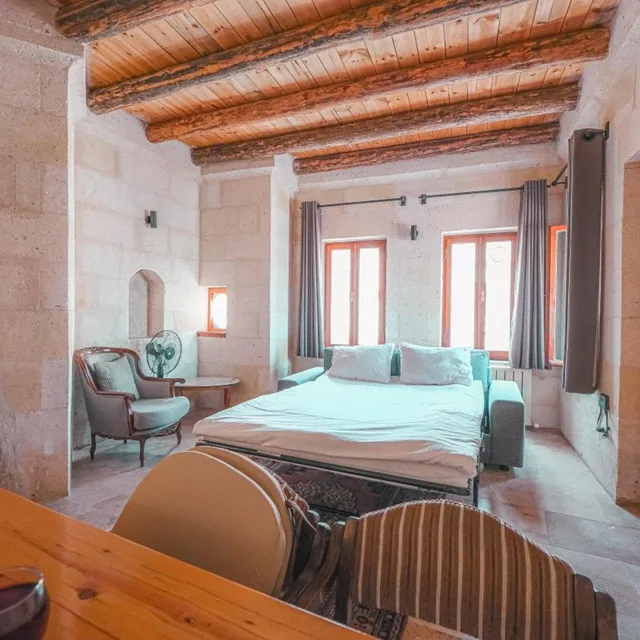 جناح سوبيريور، Canyon Cave Hotel 3/6