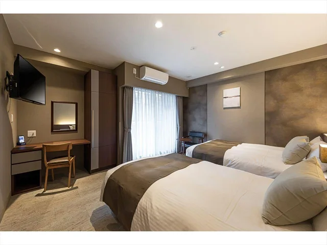 Twin Room, Hotel Shinpoin Osaka 1/2